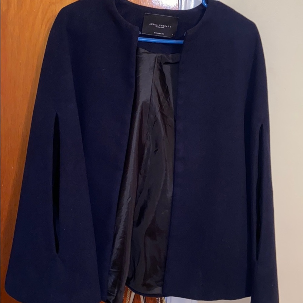 Woman’s cape